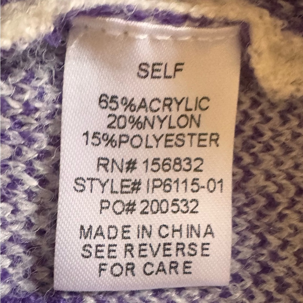 BiBi Women's Turtleneck Zip Cream Sweater with Purple Floral Design NWT - Picture 10 of 11